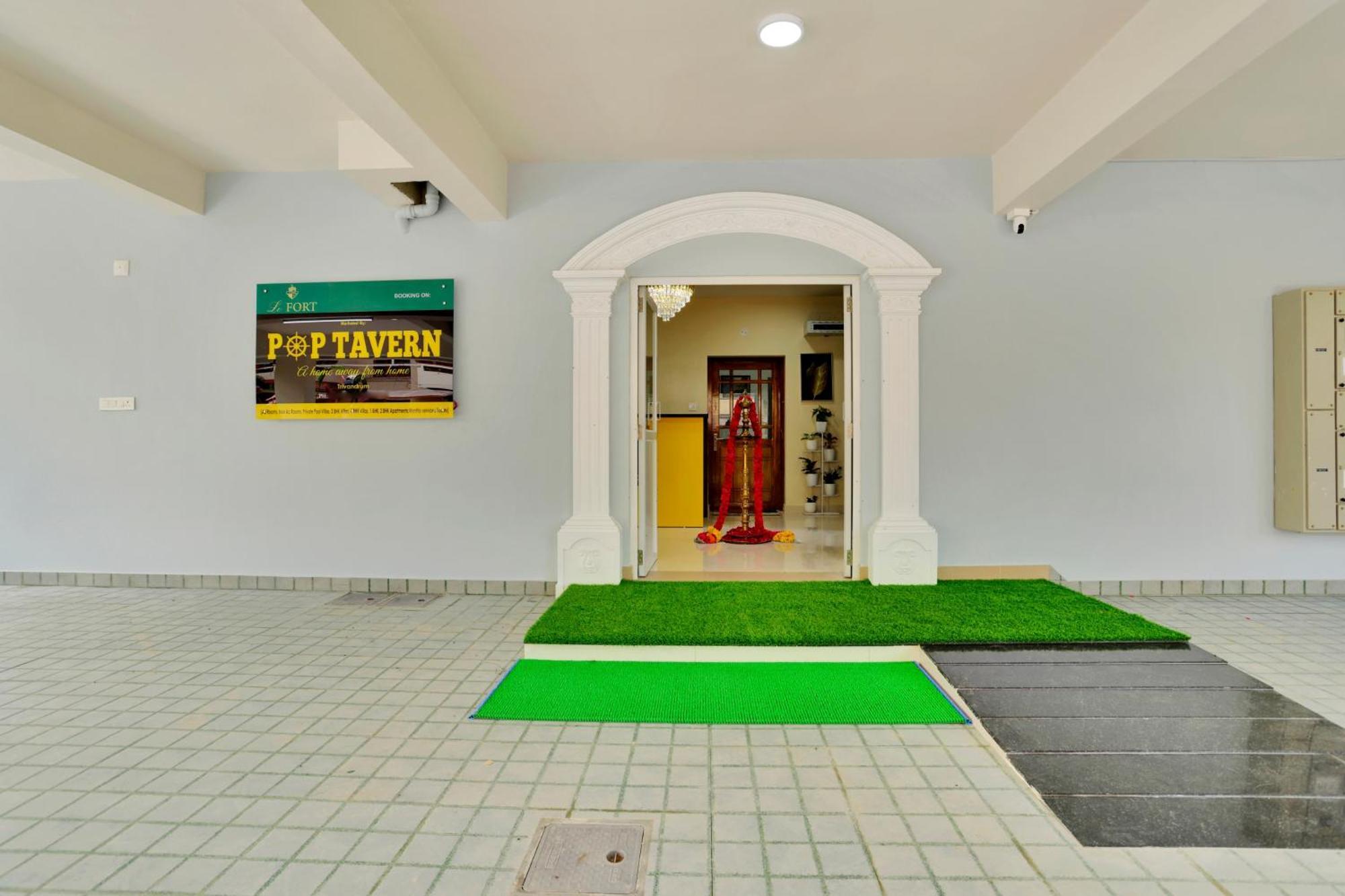 Super Collection O Lefort Luxe By Poptavern Thiruvananthapuram Dış mekan fotoğraf